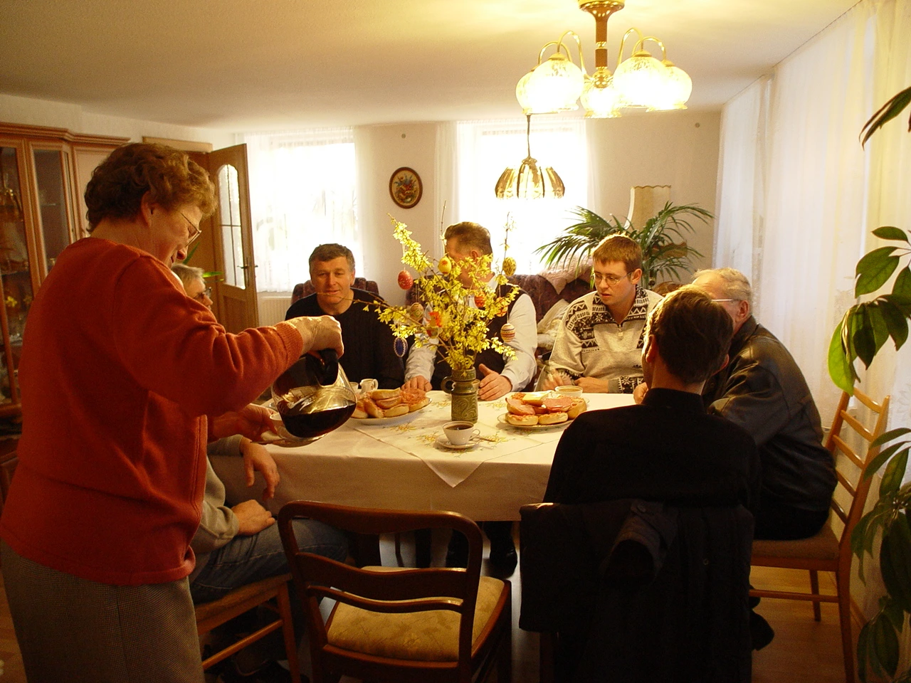 Gemeinsames zweites Frühstück in der Eiche, 2003